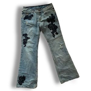 EXPRESS X2 Women's Vintage Jean with Lace Appliqué